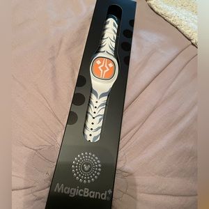 Disney Parks Star Wars Ahsoka Tano Magic Band+ New Unlinked Limited Release